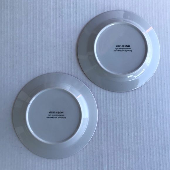 Set Of 2 Dessert/Salad Plates By Holiday Time 7.5” NWOT - Picture 2 of 5